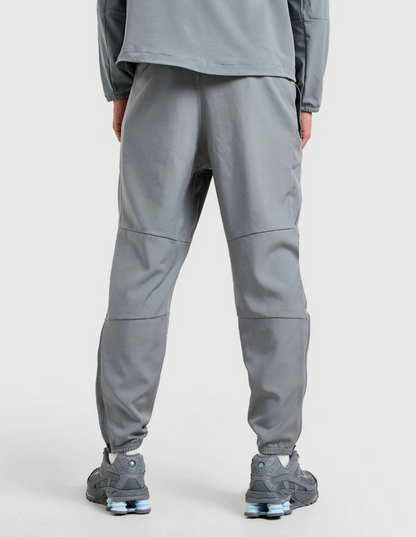 Nike Challenger Woven