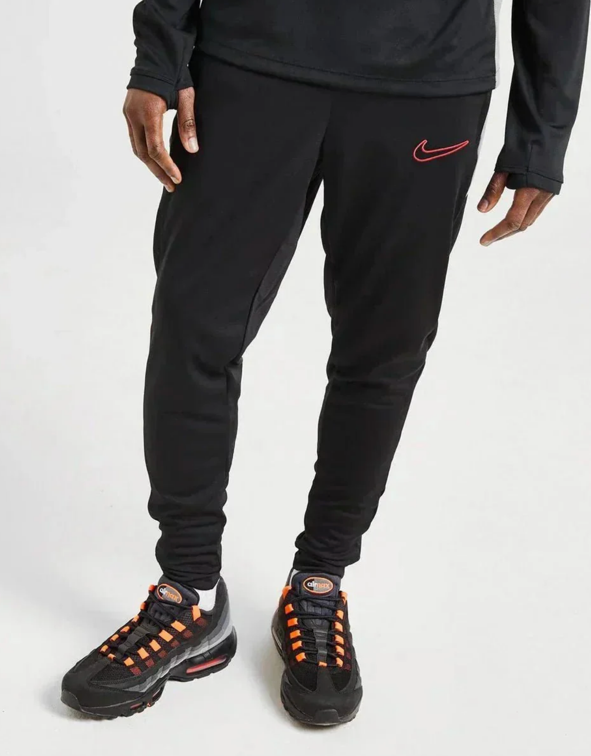 Nike Ensemble Academy II
